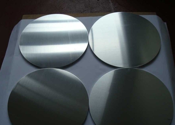 DC / CC 1070 Lingkaran Aluminium Gambar dalam Untuk reflektor lampu lalu lintas Dengan harga yang besar