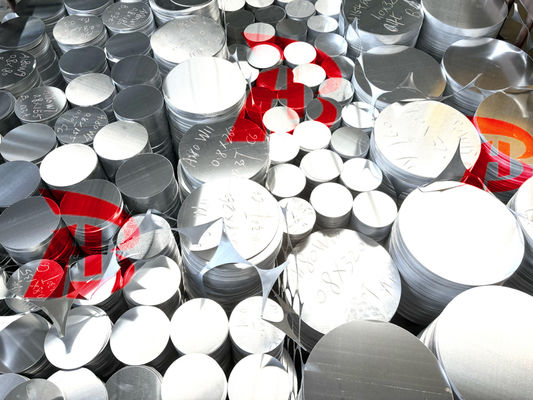 Lingkaran Aluminium Perak Berkilau Tinggi 1050/1080 80-1600MM untuk Perlengkapan Rumah Tangga