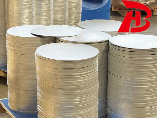 Permukaan Lapisan B209 ASTM 3003 8011 1050 1100 1060 Lingkaran Disk Aluminium untuk Pan Non Stick