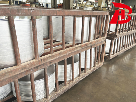 1050 1060 1070 3003 bergulir panas aluminium lingkaran / cakram untuk peralatan dapur