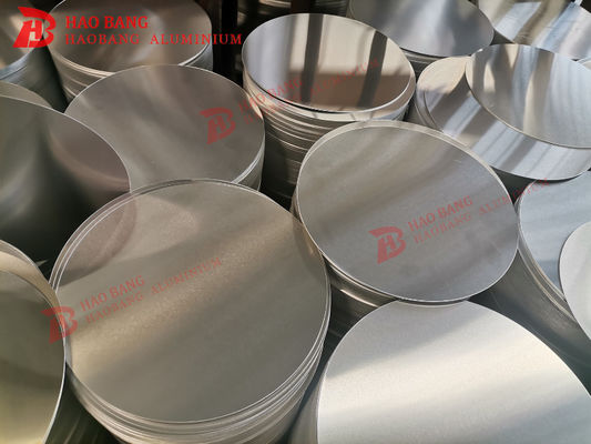 80-1600mm Diameter 0,3-6mm Ketebalan Lingkaran Aluminium dengan Kinerja Mekanis yang Luar Biasa