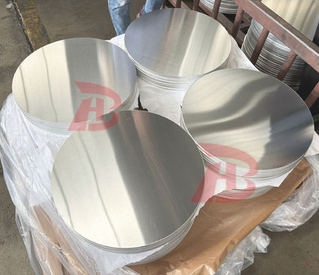 Ukuran Custom Lingkaran Aluminium 0.3-6mm Ketebalan 100-1000mm Diameter CC DC Bahan 1050 1060 3003 Alloy Resistant Crack Deep Drawing for Cookware and Lamp Cover Stamping