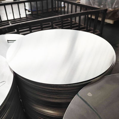 Ukuran Custom Lingkaran Aluminium 0.3-6mm Ketebalan 100-1000mm Diameter CC DC Bahan 1050 1060 3003 Alloy Resistant Crack Deep Drawing for Cookware and Lamp Cover Stamping