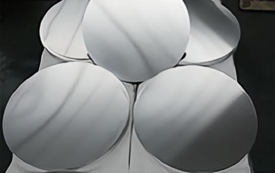 Lingkaran Aluminium Perak Berkilau Tinggi 1050/1080 80-1600MM untuk Perlengkapan Rumah Tangga