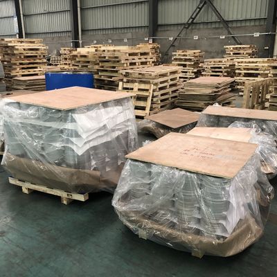 Pabrik kami ketat mengontrol pengujian ukuran butir dan sifat billet, sehingga lingkaran aluminium dapat dijamin produk yang memenuhi syarat sebelum mereka meninggalkan pabrik.