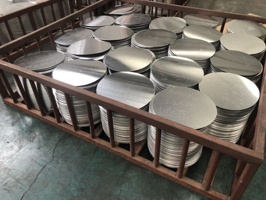 80-1600mm Diameter 0,3-6mm Ketebalan Lingkaran Aluminium dengan Kinerja Mekanis yang Luar Biasa