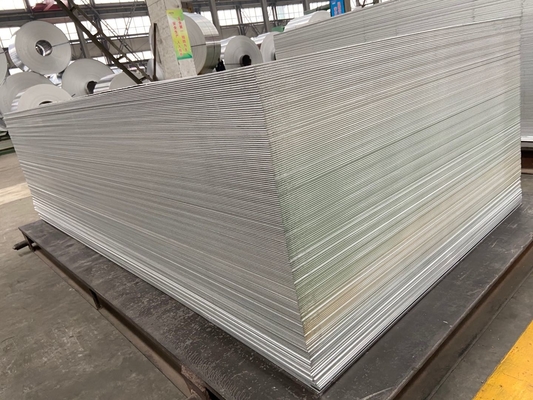 Paling laris Aluminium Lembar Permukaan Perak Untuk Luar Bangunan Konduktivitas Listrik Untuk Mendukung kustomisasi