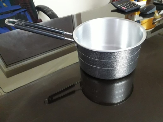 Tahan korosi yang baik 3mm tebal 1100 Lingkaran aluminium Dc digulung dipoles untuk pembuatan panci
