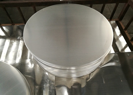 Perlengkapan Memasak 1060 Round Disc Aluminium Diambil Dengan Annealing